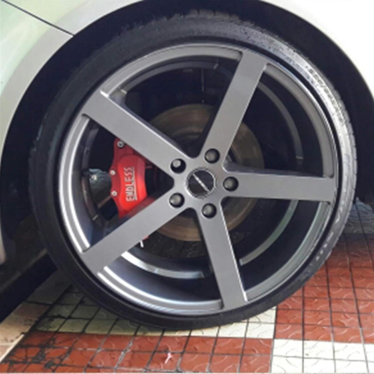 ブレーキキャリパーカバー金属製 テスラ モデルX キャリパーカバー 金属製 内部カバー 専用設計